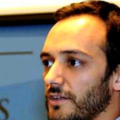 NicoFdezArroyo's profile picture. Politólogo, Master en Acción Política. En @PAEArgentina en Neuquén.