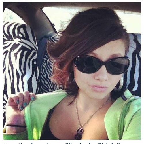 Pickering28's profile picture. the names Taylor :) yess im single, but you gotta be amazing to change that :) follow meee. my life  #cosmo #coach #v.s. #server #green :) #MyLife