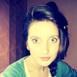 Hi,guys,my name is Floryna:)..I'm 15..I from Romania:x.Listen to the music of 1D.Niall Horan is my idol.xx.I want to say I love you and follow me.xx