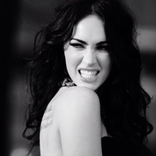 ciao, sono megs, un #fake di megan fox.♥ | seguitemi e vi do un bacino c: | @blake_fakeITA la mia migliore amica #real and #fake | #single