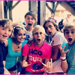 sara_alicia1's profile picture. I love Zombies...