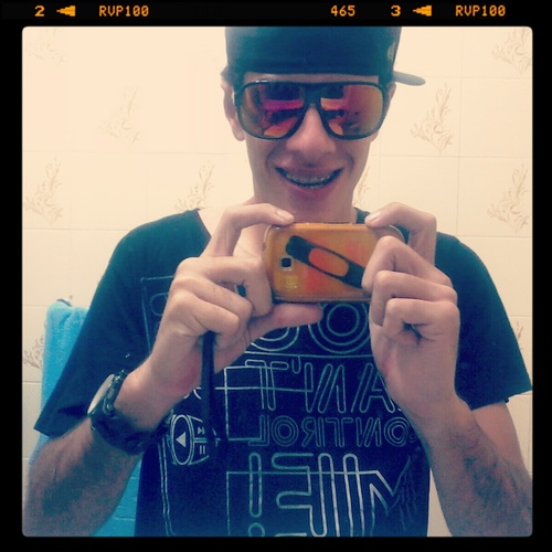http://t.co/V88YOA4PI7
http://t.co/uOBVfGmhKc

Procure em mim o que te falta. :)