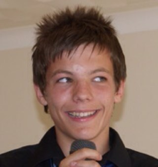 i dont know what happened im just here for louis