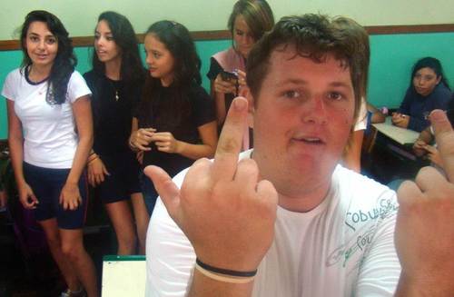 Não julgue aquilo que um dia te fez sorrir .