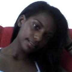 Sou eu sem medo de ser quem eu sou sem medo de errar sem medo de me apaixonar sem medo de dizer EU TI AMO mais sim da resposta!!!!

Sou eu sem me em portar co