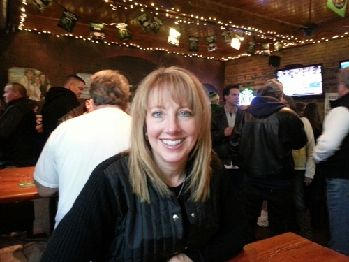 SharynwithaY's profile picture. 