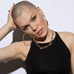 @JessieJ IS MY EVERYTHING !! 
#HeartBeat,#Swifty #Echelon #LittleMonster @edsheeran #Paramore IM SEXY AND I KNOW IT
