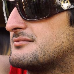 Estudiante de Odontología de la Universidad de Viña del Mar. Surfista desde y para siempre o hasta que muera, lo que ocurra primero.