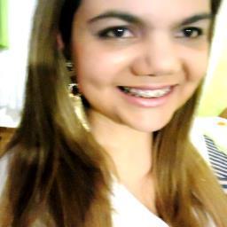 naynovais's profile picture. 