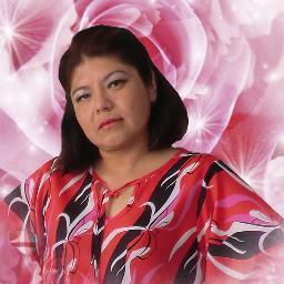 Maestra comprometida con la innovación en la educación.
