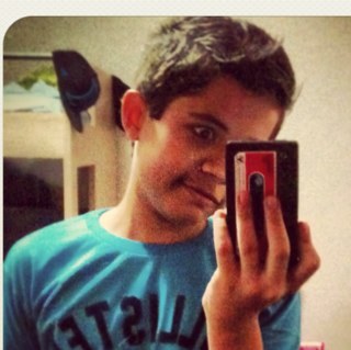 tenho 13 anos, gosto de rock, não gosto nada de estudar, assisto desenho e nem por isso sou imaturo