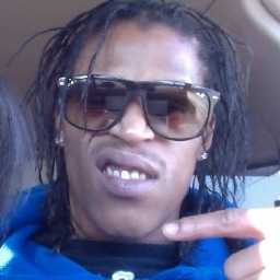 {IG:Mr_King86} Never Hungry cuz my B*%#? is Greedy!
#teamnokids #teamgetmoney #teamDirtyKliq