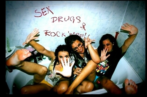 ISexlovedrugs's profile picture. we drink to fuck - a drunk slut                                         Avi iis not me.                                     I'm to drunk to take a picture.