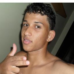A paz é dichavada e bolada na seda, tranquilidade existe enquanto a brasa ta acesa!!