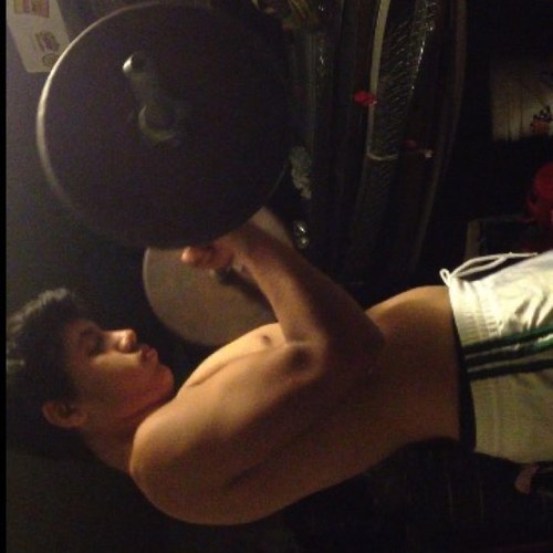 Hi im Andres c: