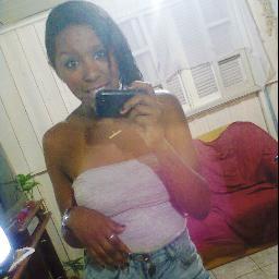 ' morena|estutante|ariana|pagodeira|colorada '  http://t.co/zfskDugx9u......