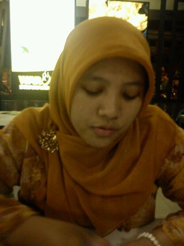 living in the dreamland| UII accounting 09| online shopaholic