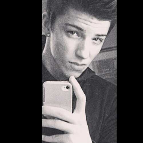 Sam Albert i am single and i am fun