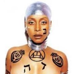 ♡Erykah Badu♡ Go follow me guys. ~thx