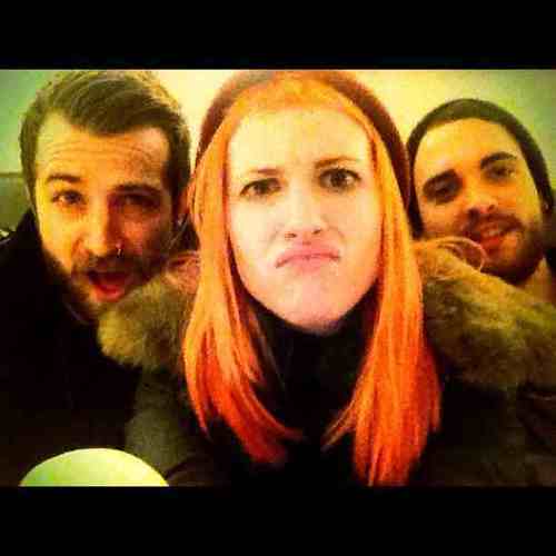 run by Emma and Tara for all u Parawhores. tell people about us! follow!