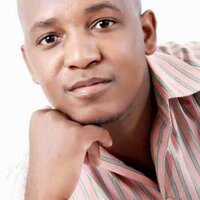 Senzo (@gatshenio) 's Twitter Profile