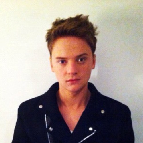 In love with that Brighton kid called Conor Maynard. I fangirl over Conor basically. Skillzaisherebooya. #ProudMayniac