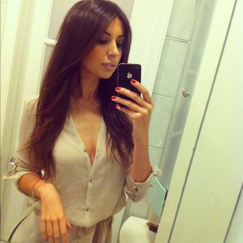 NimiSB's profile picture. hello my sexy armadillo. Yes I am British! Chartered Financial Analyst, MUFC fan Bday: 25/12