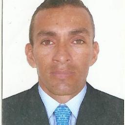 Soy solidario chevere y divertido emprendedor y amante de la naturaleza