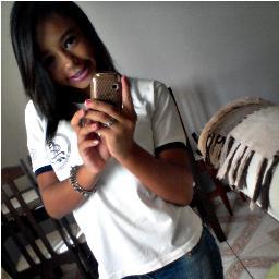Nasci linda, cresci abusada,e hoje sou o terror das recalcadas ! Beijokas *-* Assina ?