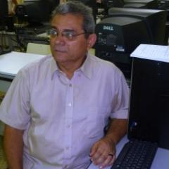 Cidadão amapaense, jornalista, professor, assessor da Pastoral da Comunicação da Diocese de Macapá.