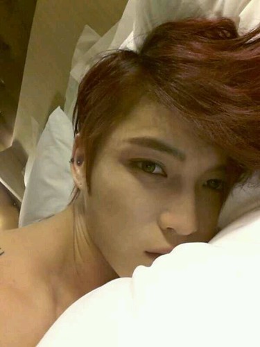 *김재중집착 빙의계* 더이상 어디도 가지마. 내 옆에 있어.