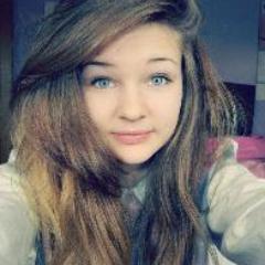 Mellissarobb's profile picture. Hmm... well i am female, currently doing my A-levels and then hopefully going on to uni... ONE DIRECTION!! :D :=sadfasghsjn