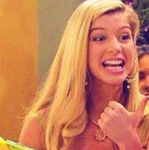 ItsPaisleyBH's profile picture. I'm Paisley Brittany Houndstooth. My bestie is ix37 aka @PopularLexiReed. Cheerleader at Webster high. Single&Crushing.