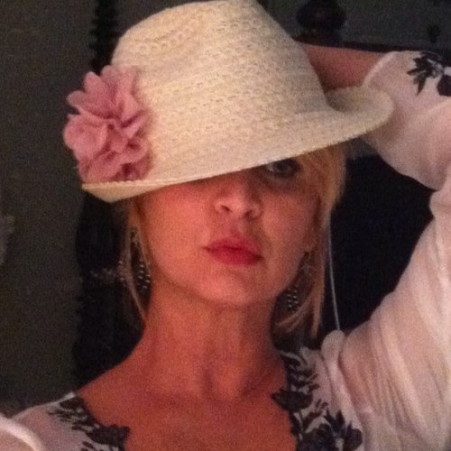 paradigmshift61's profile picture. 