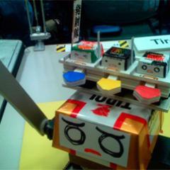 年一回やってるチロルチョコロボット大会の公式？アカウントです。普段はだんまりですが、大会が近付くと色々ツィートします。#tirolrobo