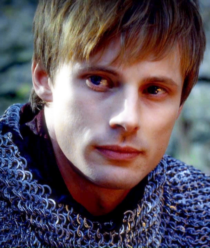 DragonOfPens's profile picture. I just couldn't wait to be King...Look where that rubbish got me.