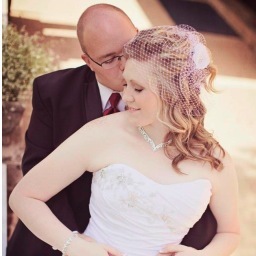 Love God and family! Love my wonderful husband! I'm a special education teacher. I love photography, surprises, quotes, and summer.