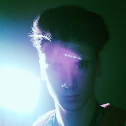 I Play Guitar And Sing in @SetItAlightUK , I Love Clothes , Friends and MUSIC ! Hope You Like Shit Tweets :) I Follow Back !