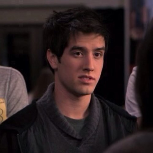 HortenceMitchel's profile picture. The names Hortence, but most call me Logan. Im lost so I need some help. **Multi-Account** //RP