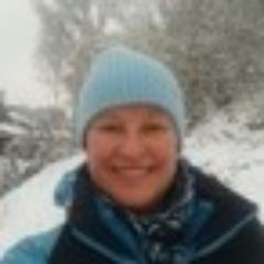 Advanced Emergency Medical Technician for Yorkshire Ambulance Service. I have my own online gift shop http://t.co/MktAYAYb5N Please feel free to take a look.