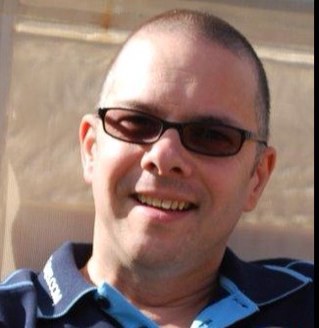 Hospital Radio Footy Commentator and IT Consultant and all round good guy.