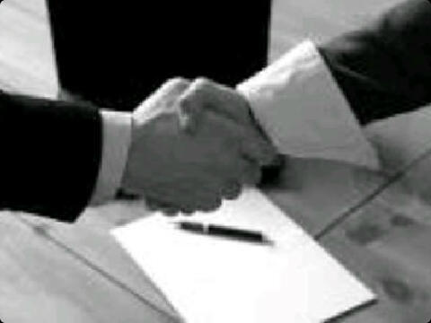 I m Master business woman Shahad Q-net If you want to inquire about a conversation Business,Kik:BusinessQnet thank you❤