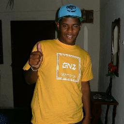 Me Caracteriizo COmo Una Persona Cariiñoosa,Honestad & Siincera :) Me Gusta EL ''Baloncesto'' & Amo La Salsa ♫♪ Amor Lunatico ♫♪ ♥ ★ Seguiime & Te Siigo ♥