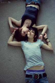 Un pò di brio, ma niente di bio. I wanna Rock, music is my lifestyle. Loving girls :)