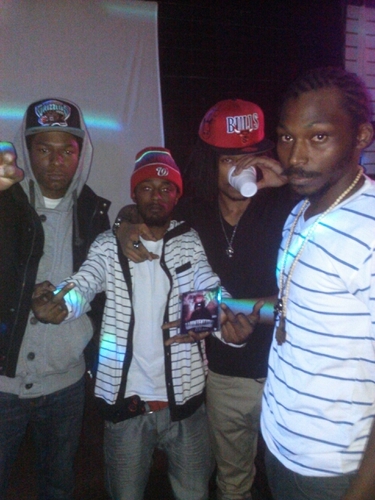 THURELBLOODED's profile picture. THE OFFICIAL TWITTER PAGE OF THURELBLOODLINE ENT!!! ARTISTS @HIDEFINITE202 @DCBONES202 @FRENCHIEZOOTED2