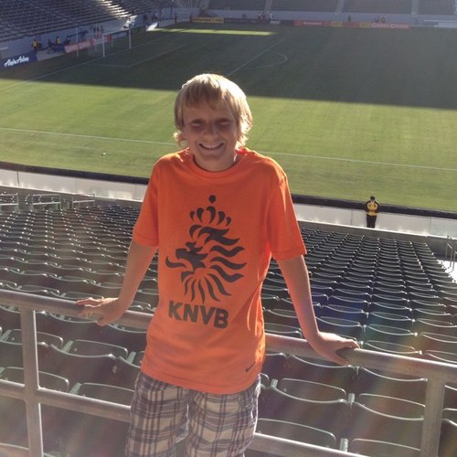 A Dutchman living in paradise,husband and father, appraiser, investor and sports prognosticator, lover of my family, the beautiful game and Christ;Romans 3:23