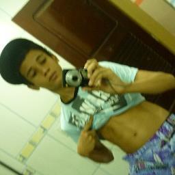 .. _- saiba que eu faço de tudo para ficar ao lado de quem merece .. (y)
