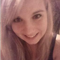 Just normal american girl, who wants to meet new people! :)
#teenager #lover #sister #bestfriend !