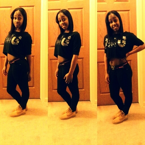 Tha name is Diamond Bt youu can kall me Lil Jae:)  | Kik: Khold_Kiid| FMOI: Lil__bootygirl Btw go follow mii sista @LilNita_BeenWon

Cuffed By the best:)