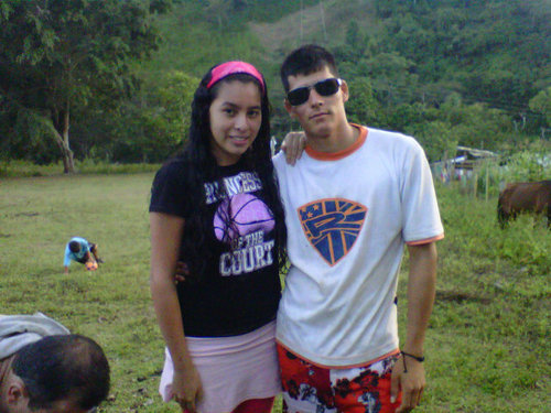 Carlosa59121031's profile picture. 